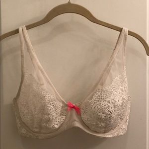 White mesh/lace Victoria’s Secret unlined bra